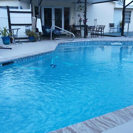 Jungle To Beach 4 R 3 Bedroom Family And Pet Heated Pool N Airport N Beach N Hard Rock Fort Lauderdale Extérieur photo