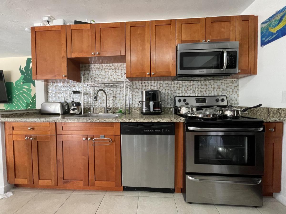 Jungle To Beach 4 R 3 Bedroom Family And Pet Heated Pool N Airport N Beach N Hard Rock Fort Lauderdale Extérieur photo