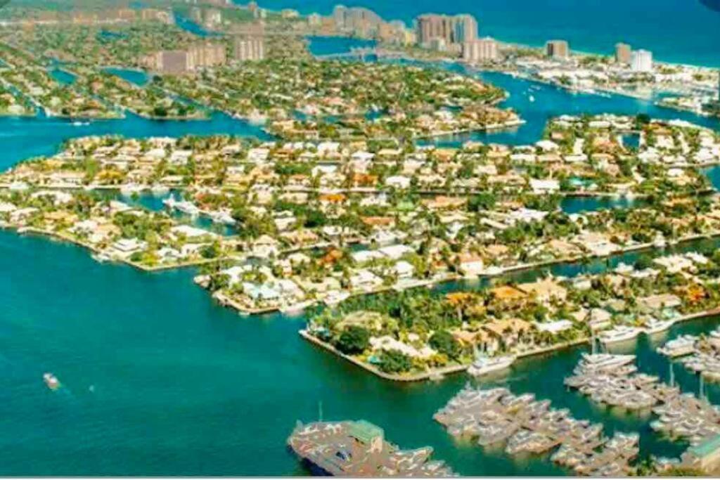 Jungle To Beach 4 R 3 Bedroom Family And Pet Heated Pool N Airport N Beach N Hard Rock Fort Lauderdale Extérieur photo
