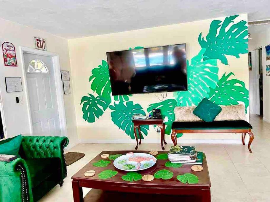 Jungle To Beach 4 R 3 Bedroom Family And Pet Heated Pool N Airport N Beach N Hard Rock Fort Lauderdale Extérieur photo